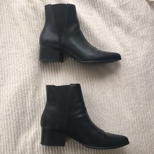 Gently Used UO Black Leather Boots